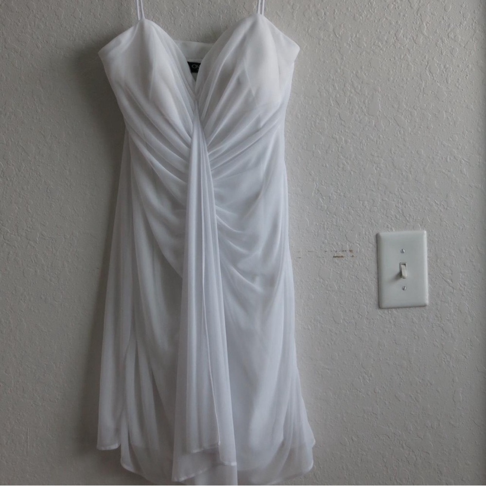 Vintage Onyx Elegant White Midi Dress